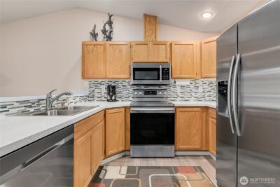 22418 Bluewater Drive SE, Yelm, WA 98597 - Photo 5