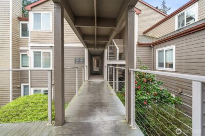 700 Front Street S #A201, Issaquah, WA 98027 - Photo 4