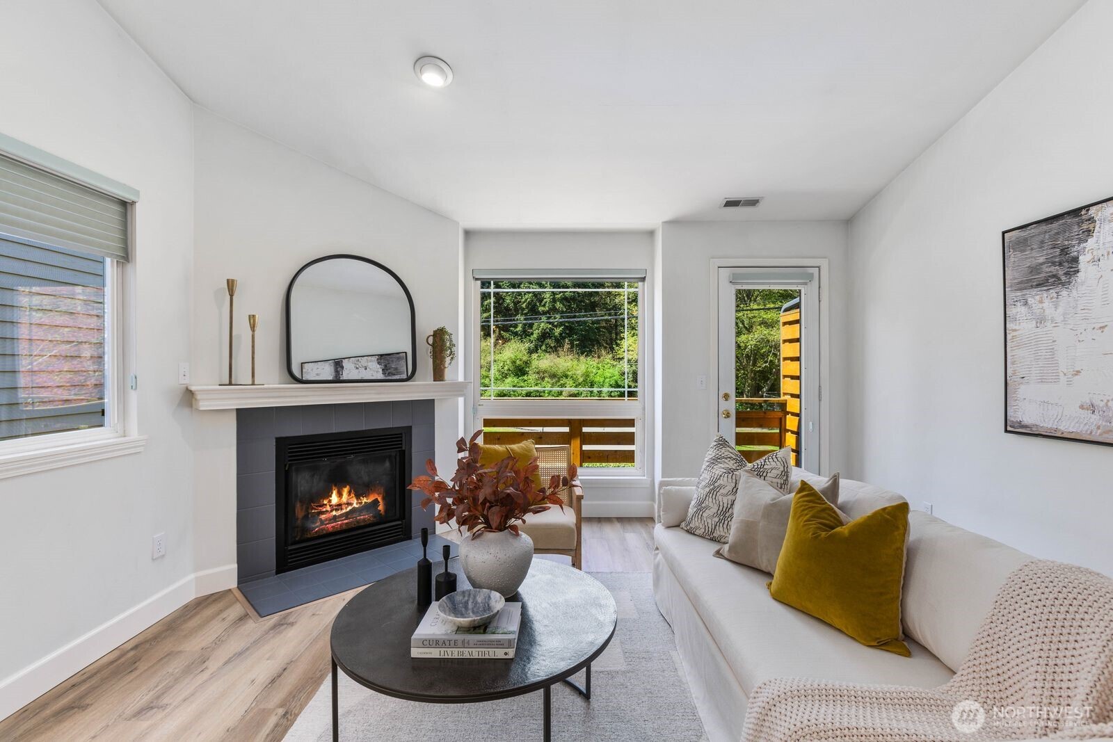 4206 36th Avenue W, Seattle, WA 98199-1325