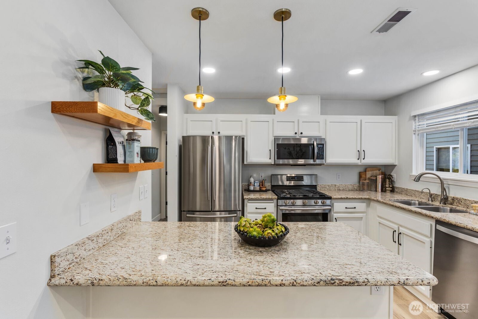 4206 36th Avenue W, Seattle, WA 98199-1325