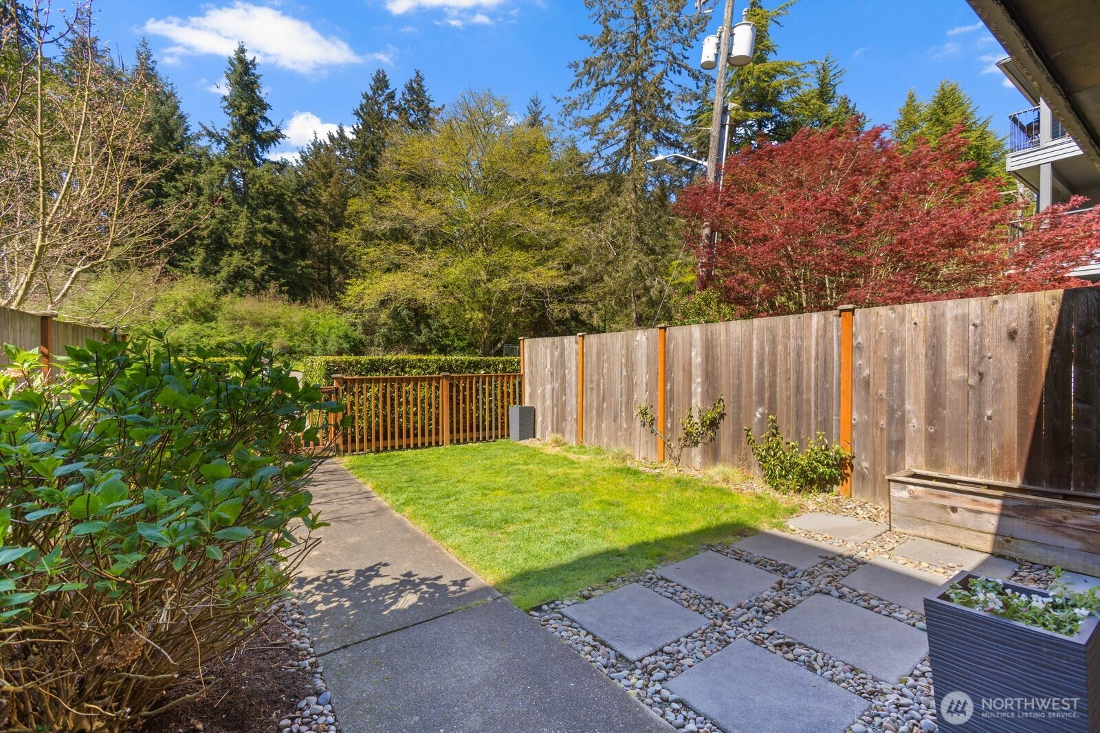 4206 36th Avenue W, Seattle, WA 98199-1325
