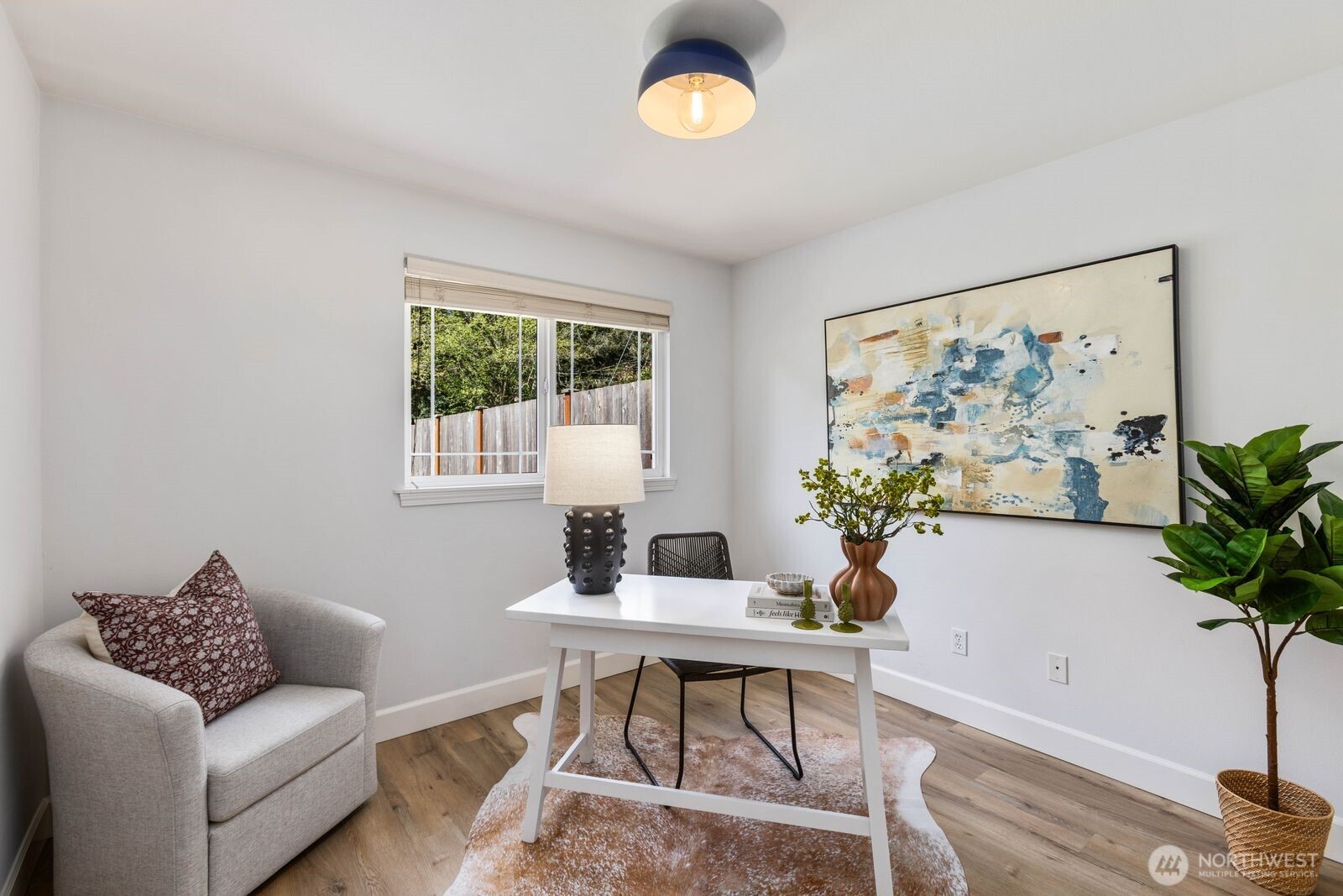 4206 36th Avenue W, Seattle, WA 98199-1325