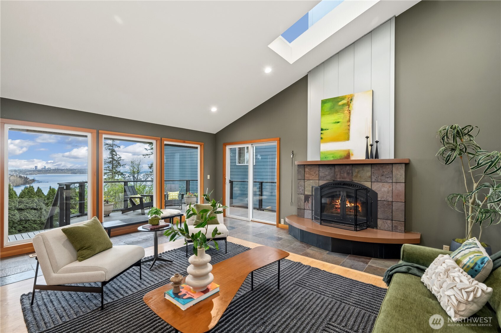 11818 89th Place NE, Kirkland, WA 98034