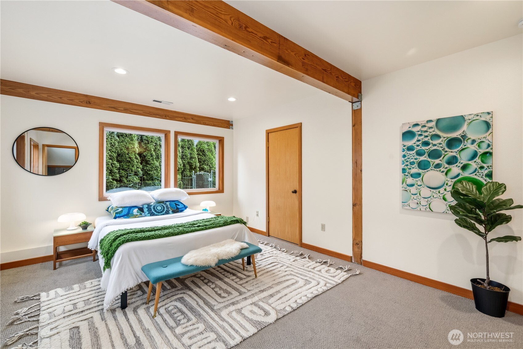 11818 89th Place NE, Kirkland, WA 98034