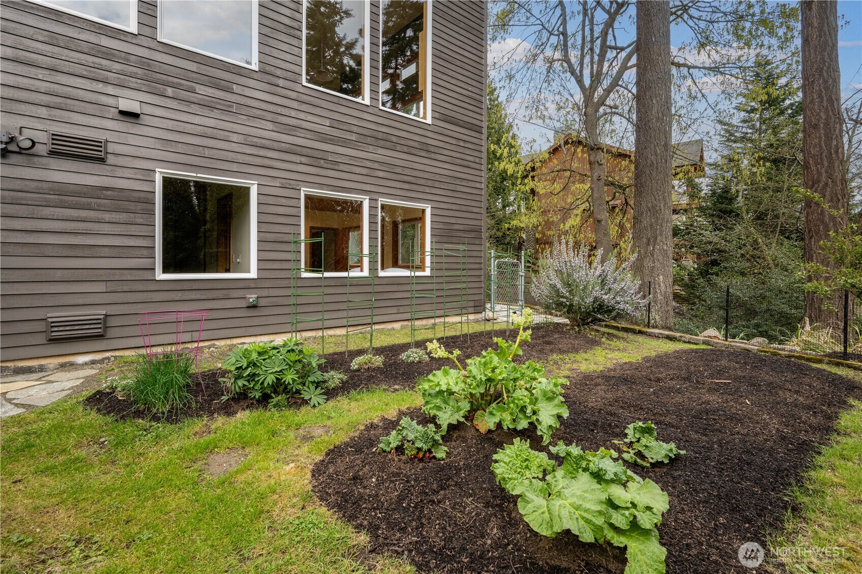11818 89th Place NE, Kirkland, WA 98034