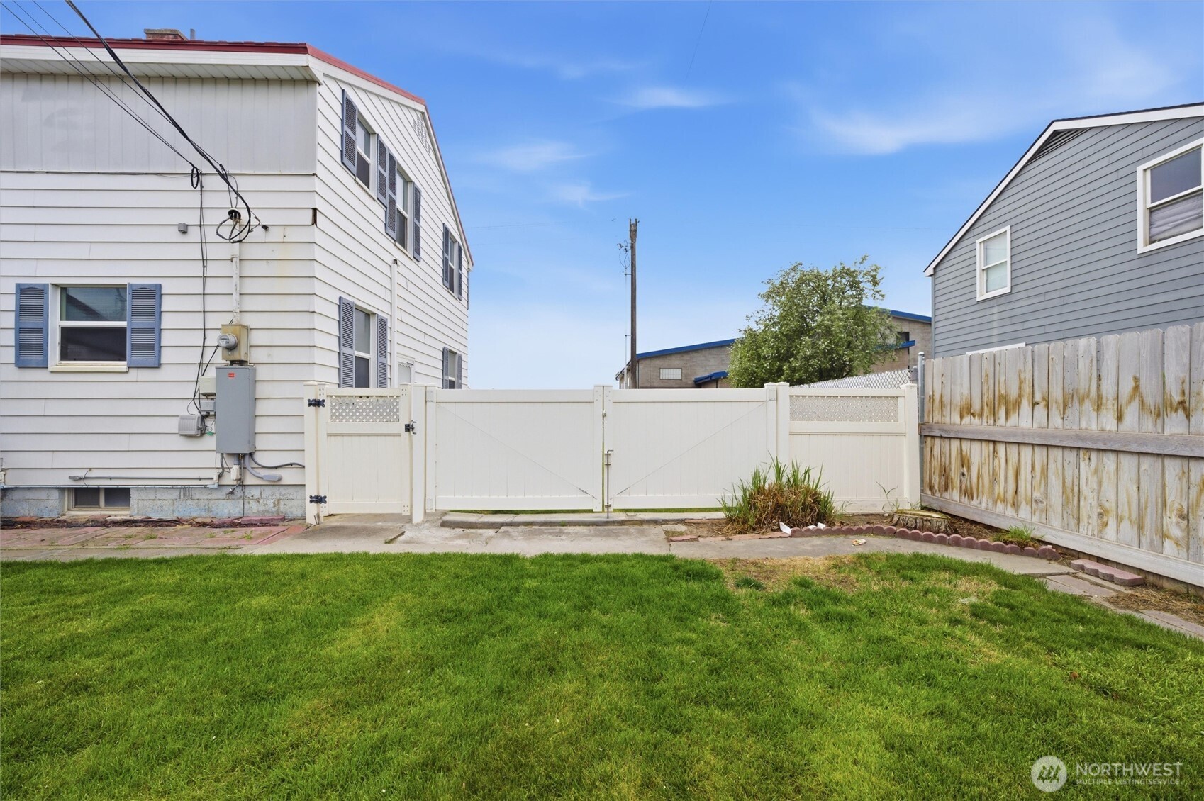 90 Van Giesen Street , Richland, WA 99354