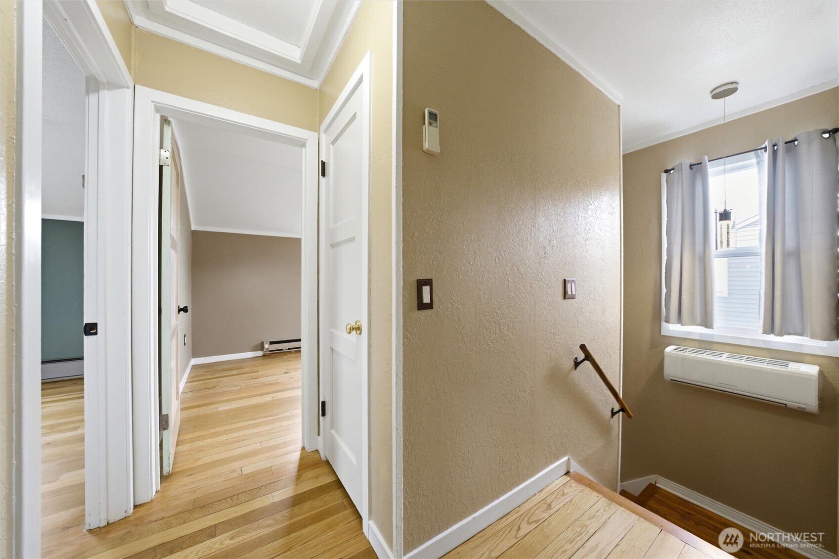 90 Van Giesen Street , Richland, WA 99354