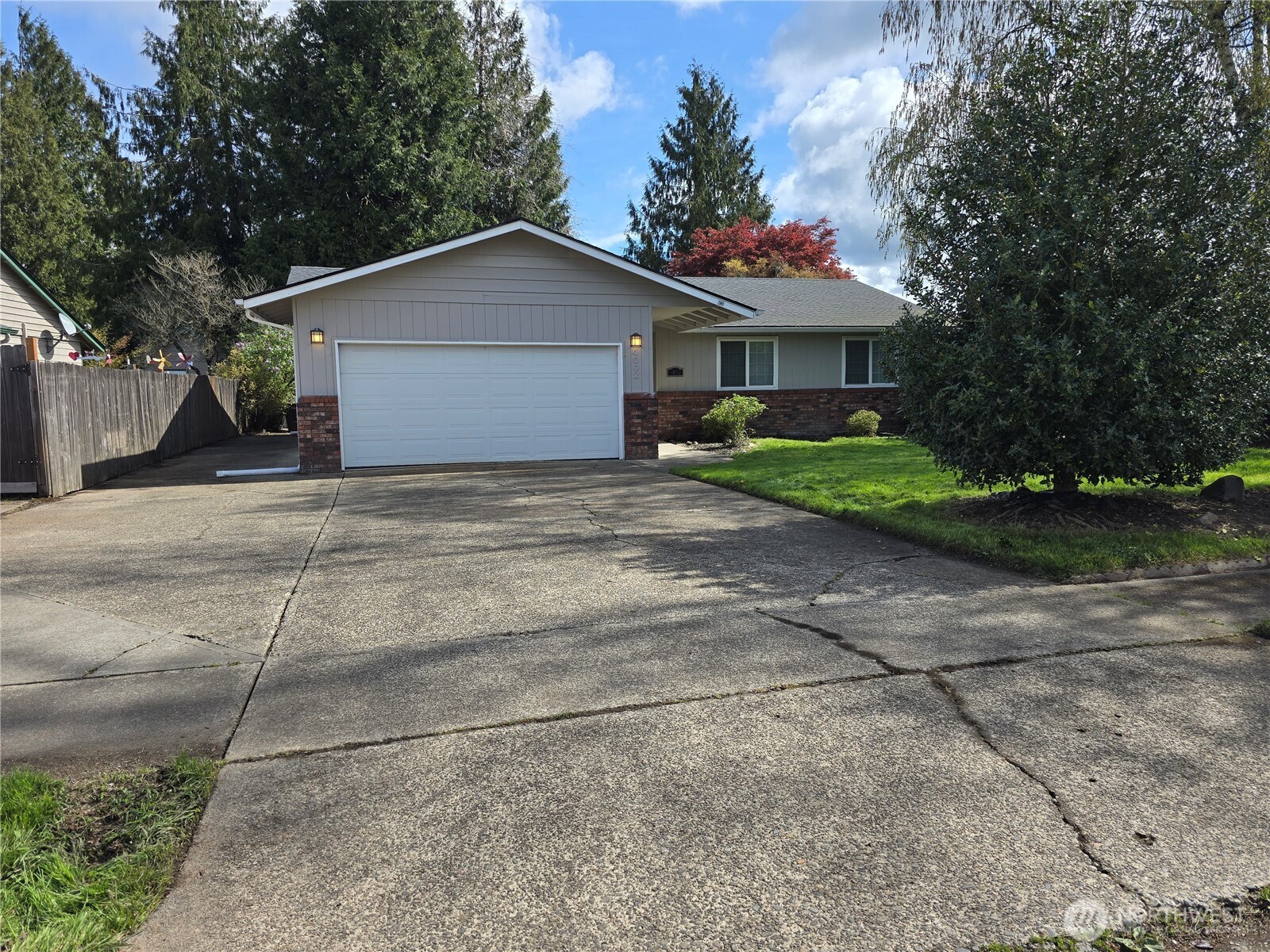 4002 Oak Street , Longview, WA 98632