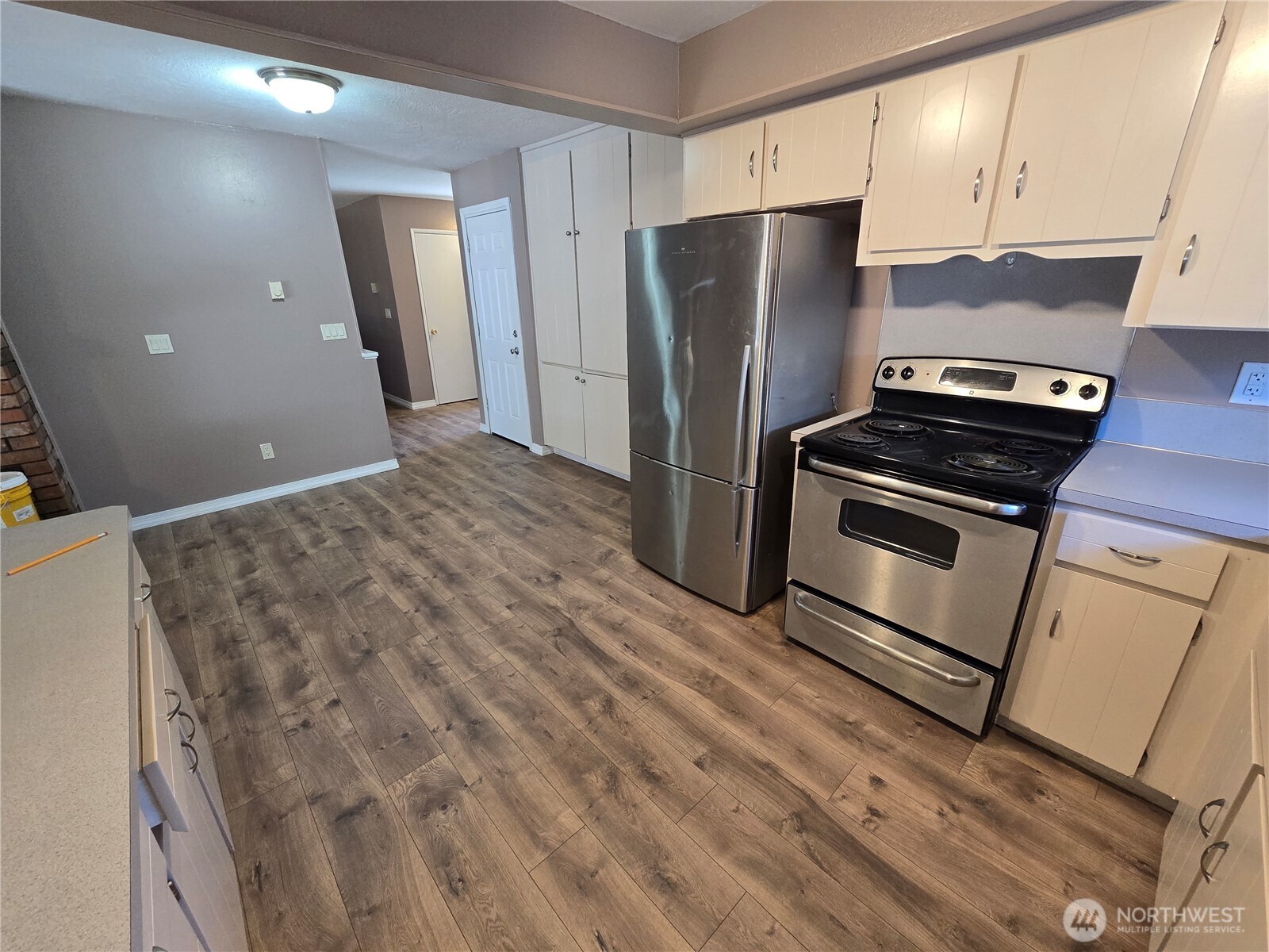 4002 Oak Street , Longview, WA 98632