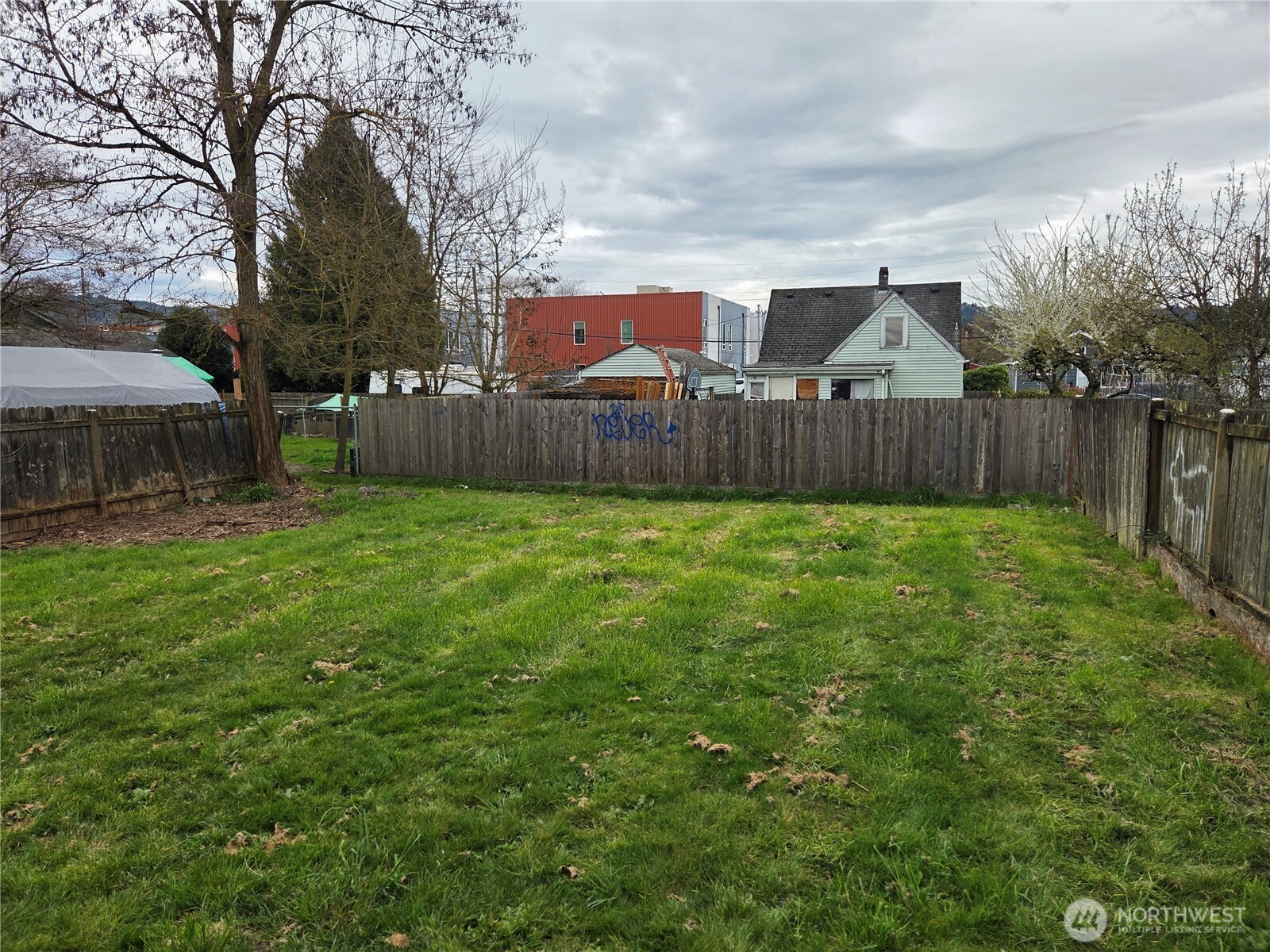 1306 S 3rd Avenue , Kelso, WA 98626