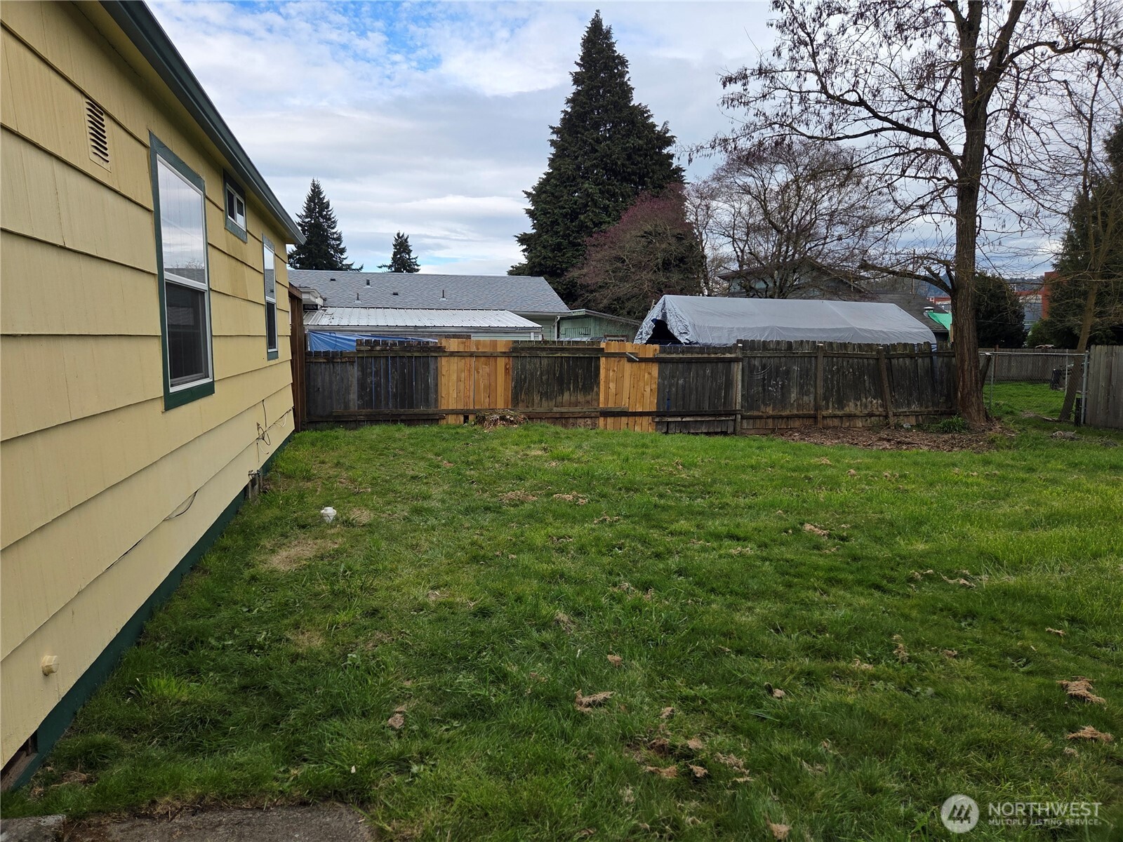 1306 S 3rd Avenue , Kelso, WA 98626