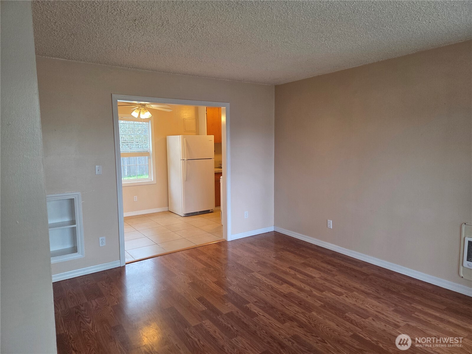 1306 S 3rd Avenue , Kelso, WA 98626