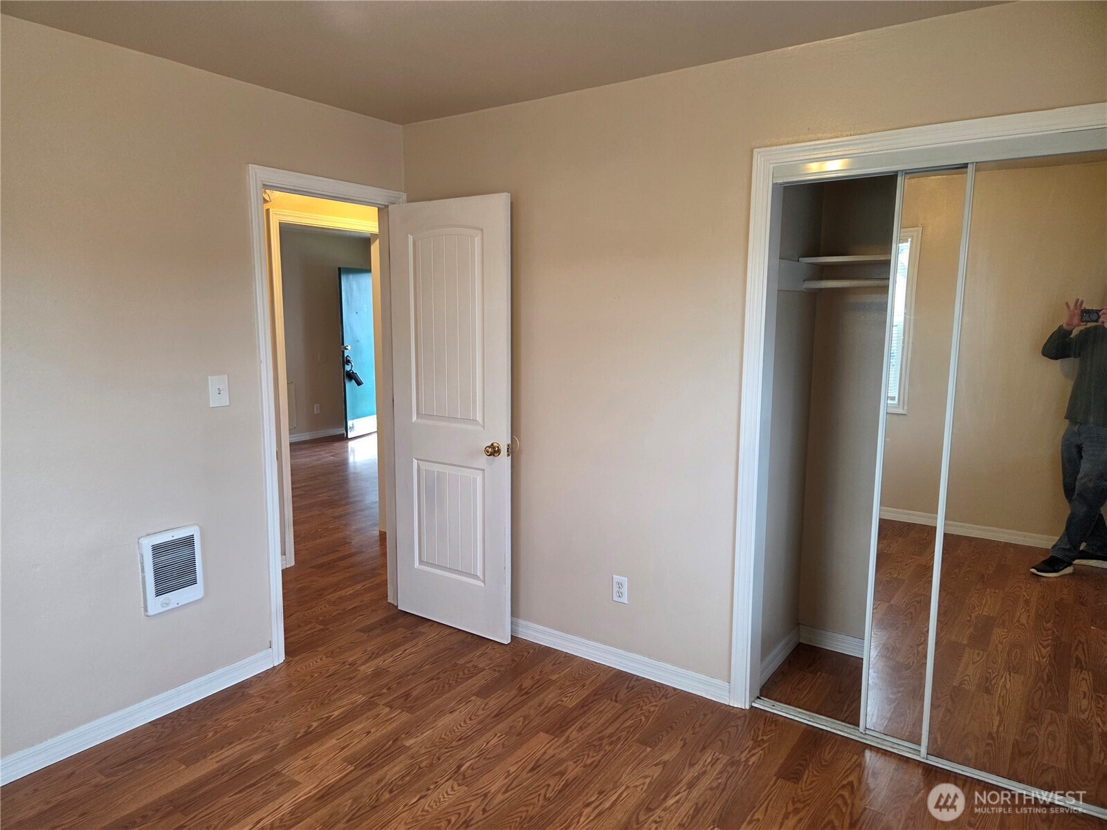 1306 S 3rd Avenue , Kelso, WA 98626