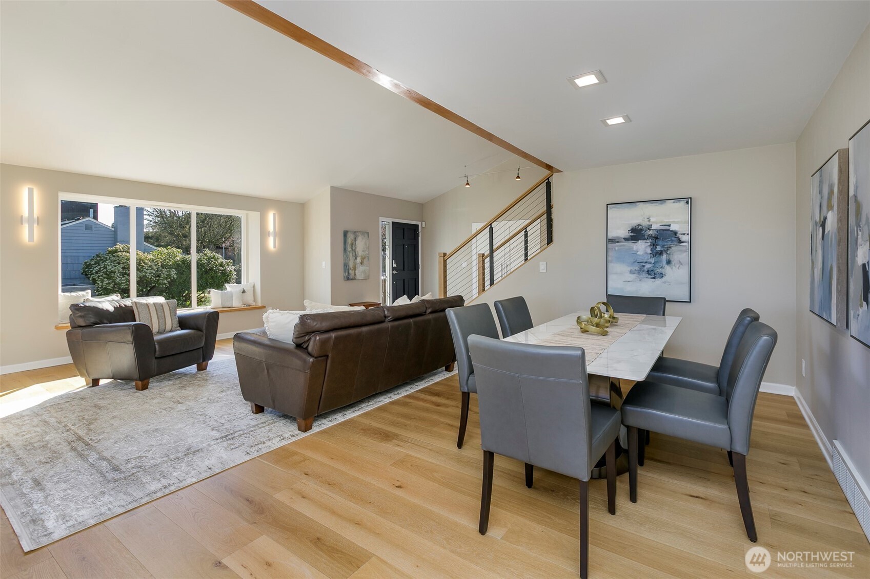 6001 60th Avenue NE, Seattle, WA 98115-7909