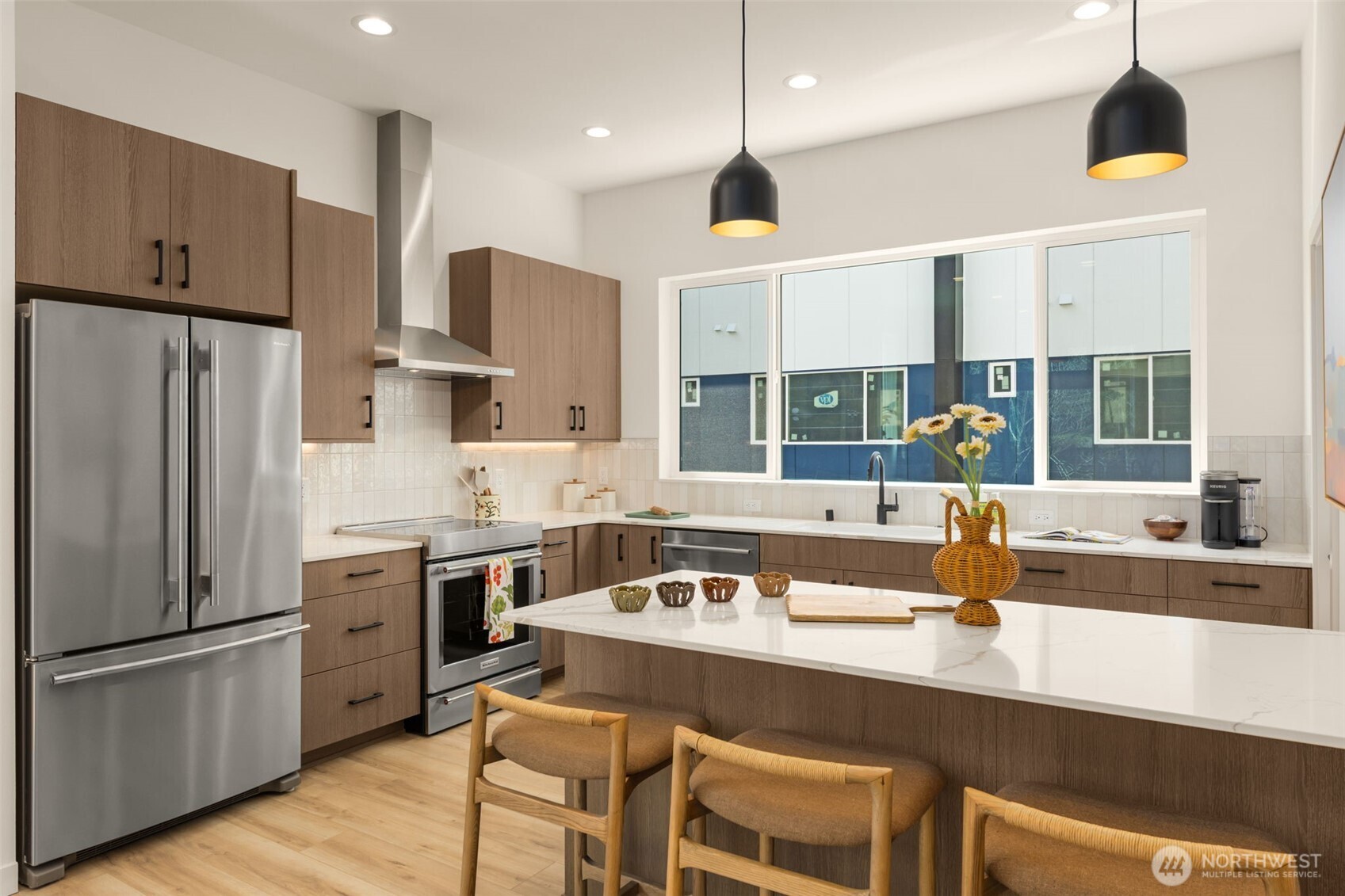 16002 SE 31st Lane , Bellevue, WA 98008