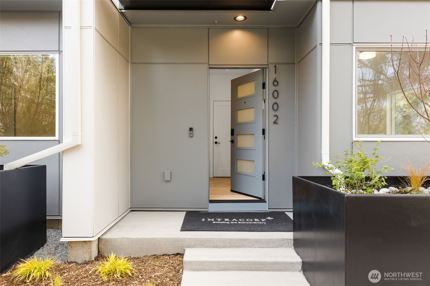 16002 SE 31st Lane , Bellevue, WA 98008
