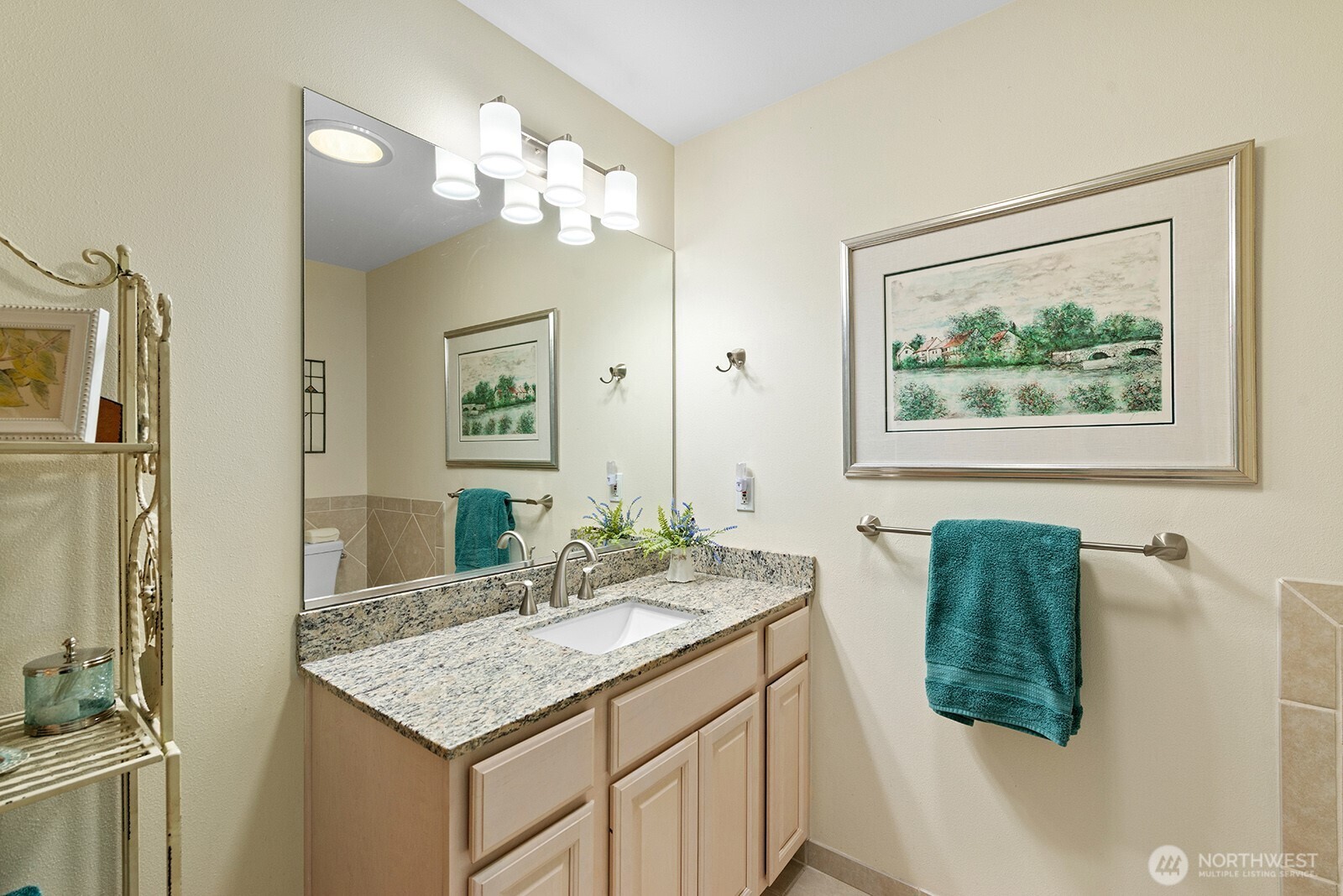 321 E Soderberg Road #E 14, Allyn, WA 98524