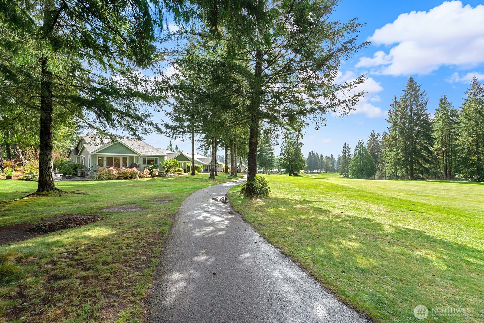 321 E Soderberg Road #E 14, Allyn, WA 98524