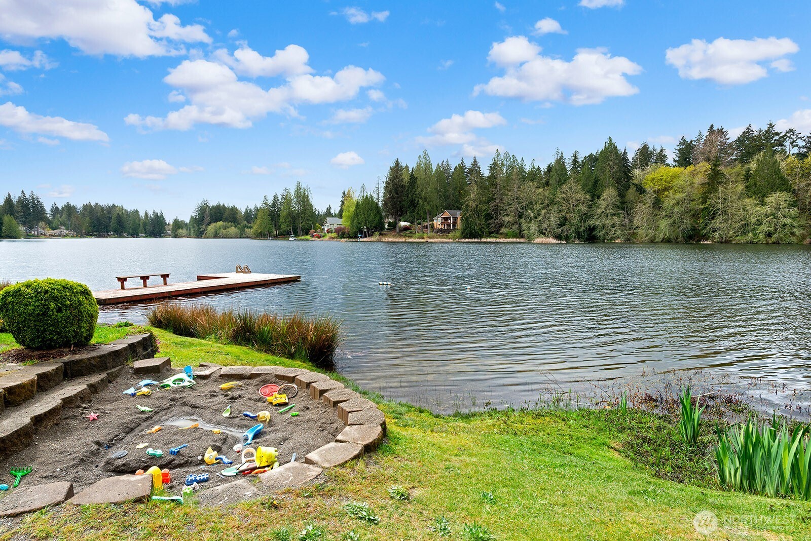 321 E Soderberg Road #E 14, Allyn, WA 98524