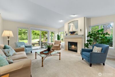 321 E Soderberg Road #E 14, Allyn, WA 98524 - Photo 9