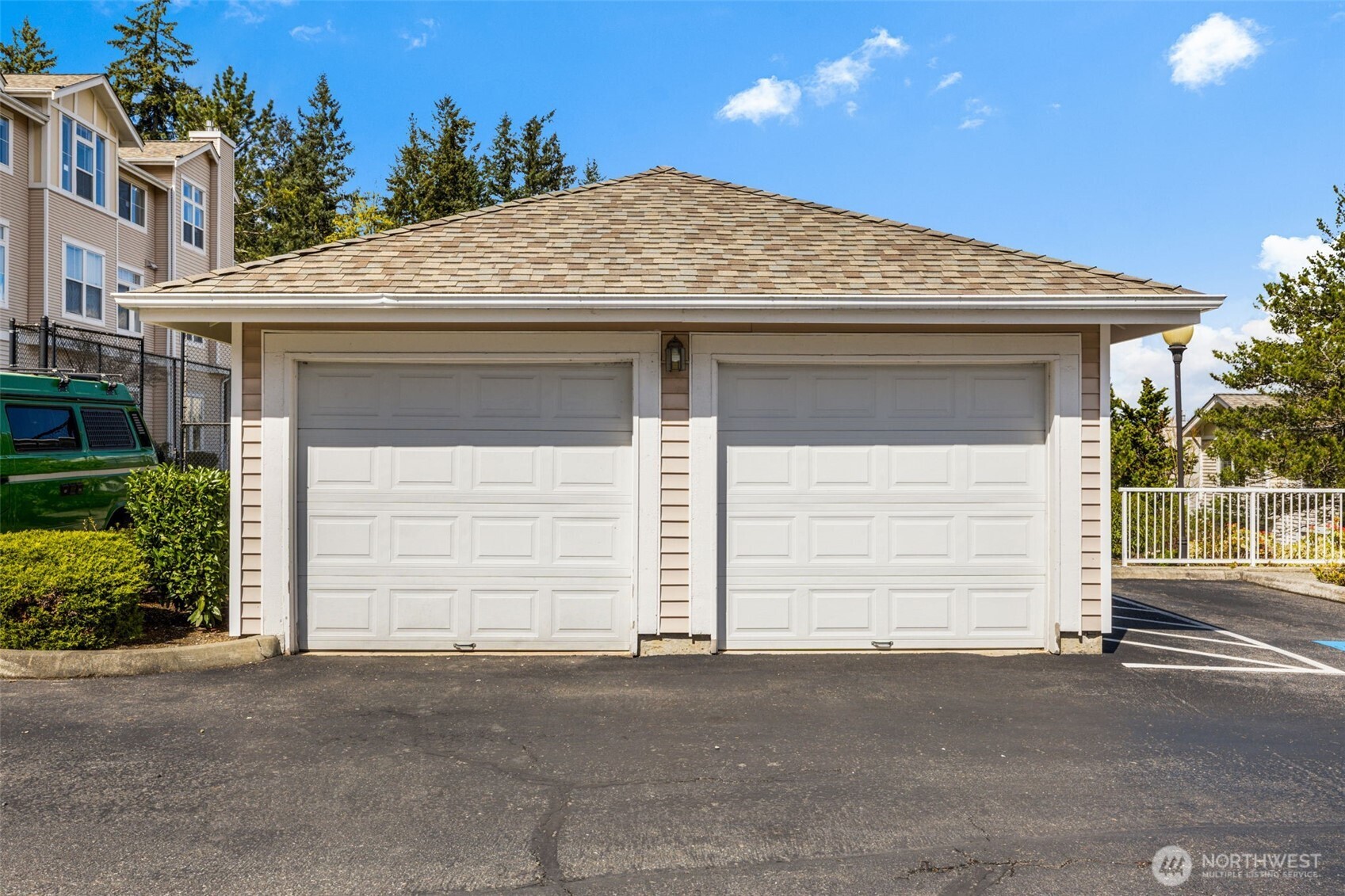 5235 164th Avenue SE #14-1, Bellevue, WA 98006
