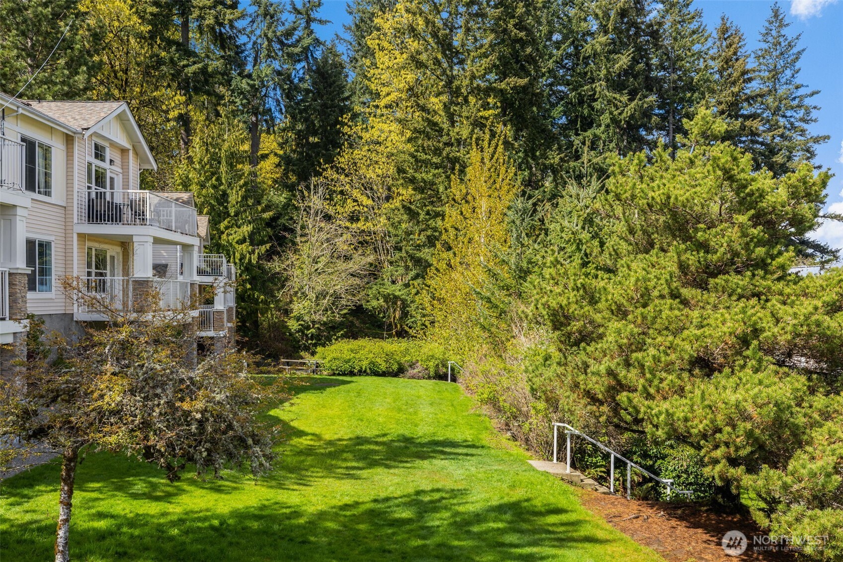 5235 164th Avenue SE #14-1, Bellevue, WA 98006
