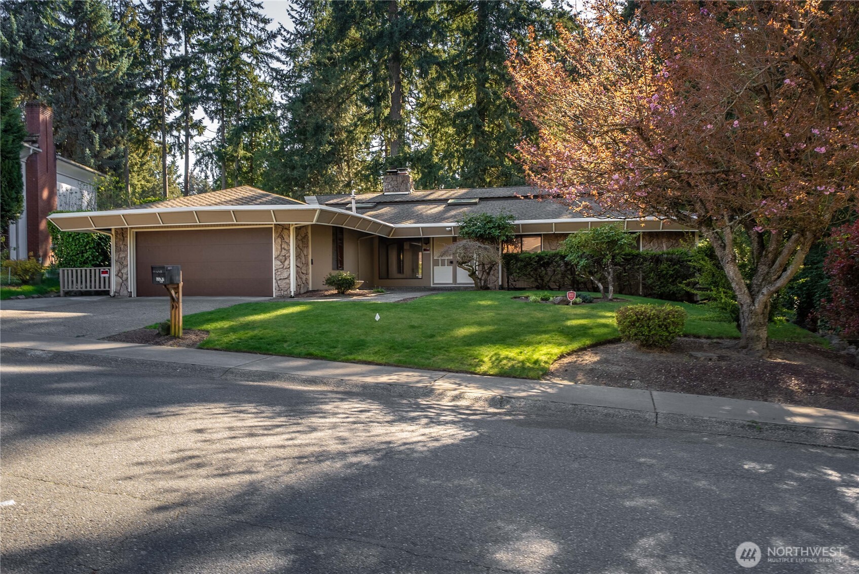 3327 SW 323rd Street , Federal Way, WA 98023-2525