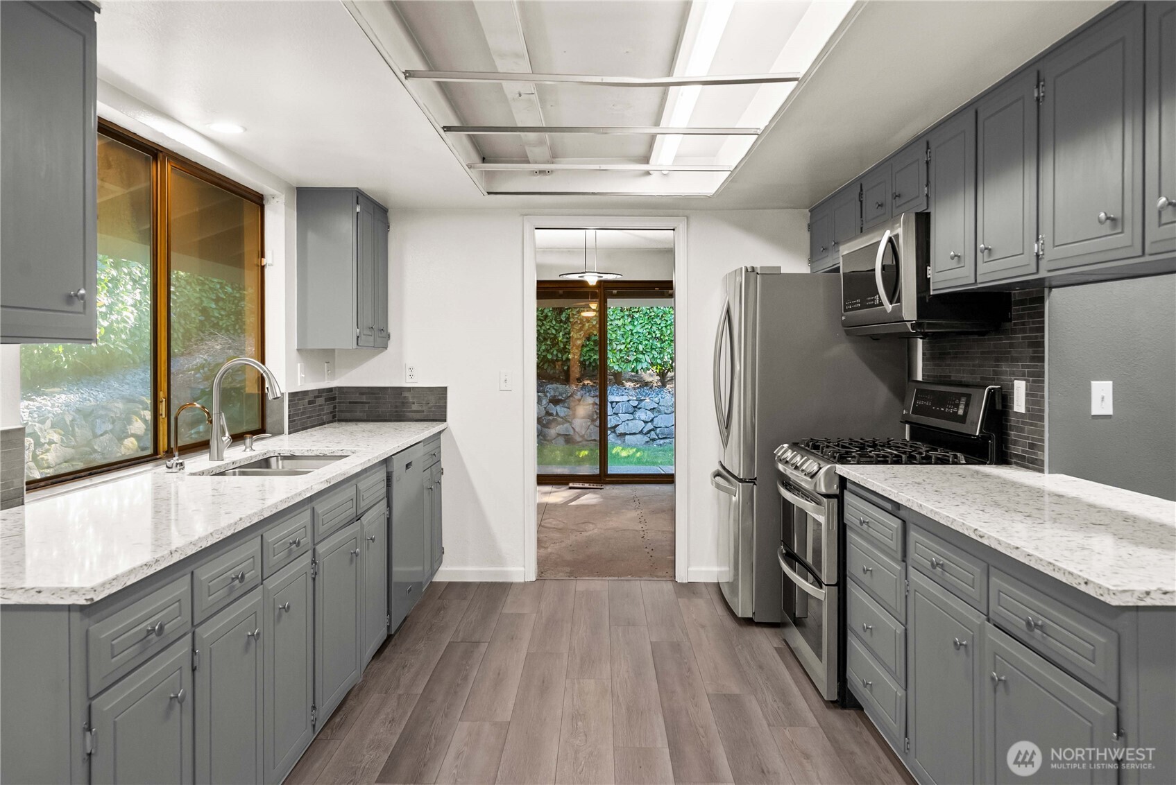 3327 SW 323rd Street , Federal Way, WA 98023-2525