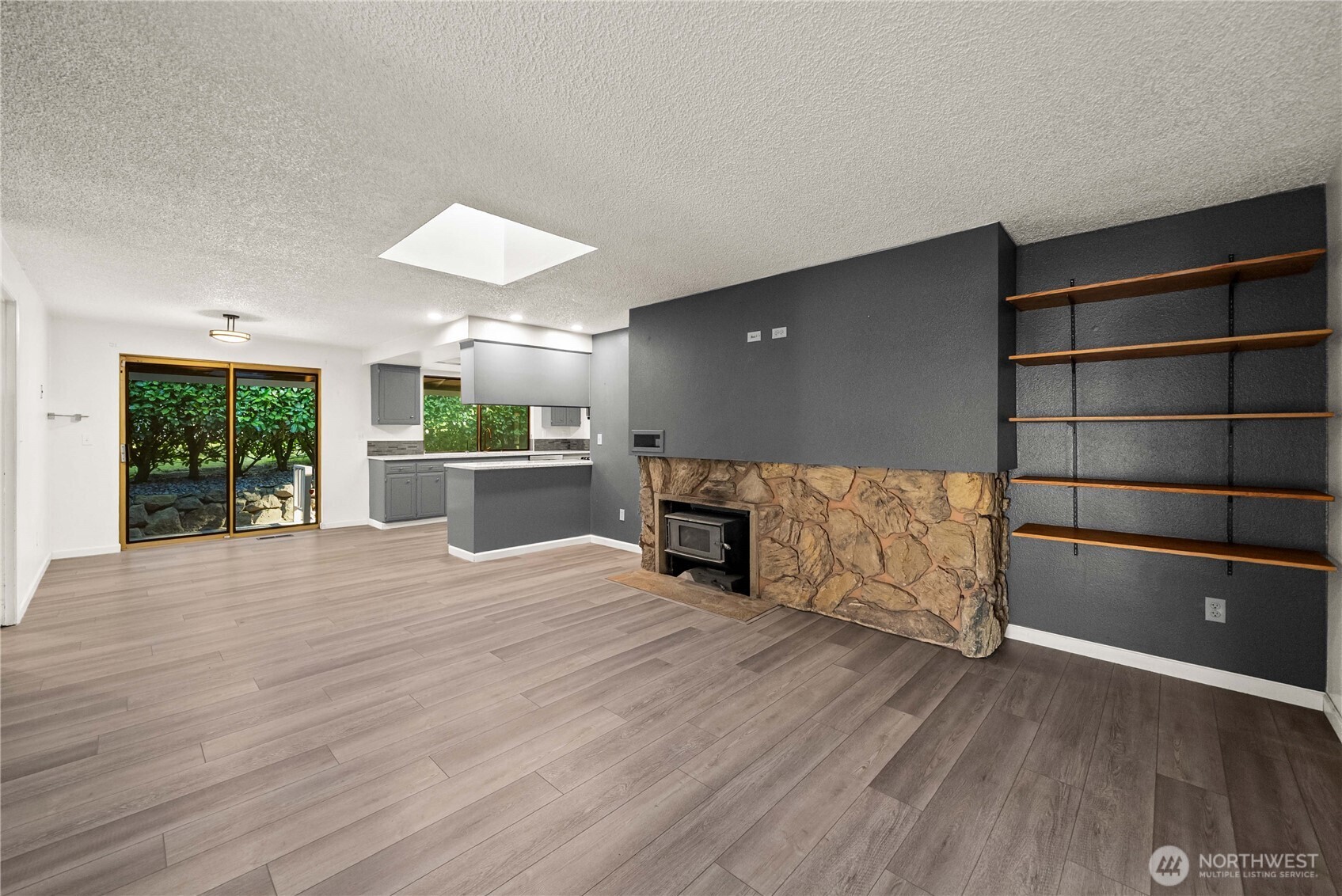 3327 SW 323rd Street , Federal Way, WA 98023-2525