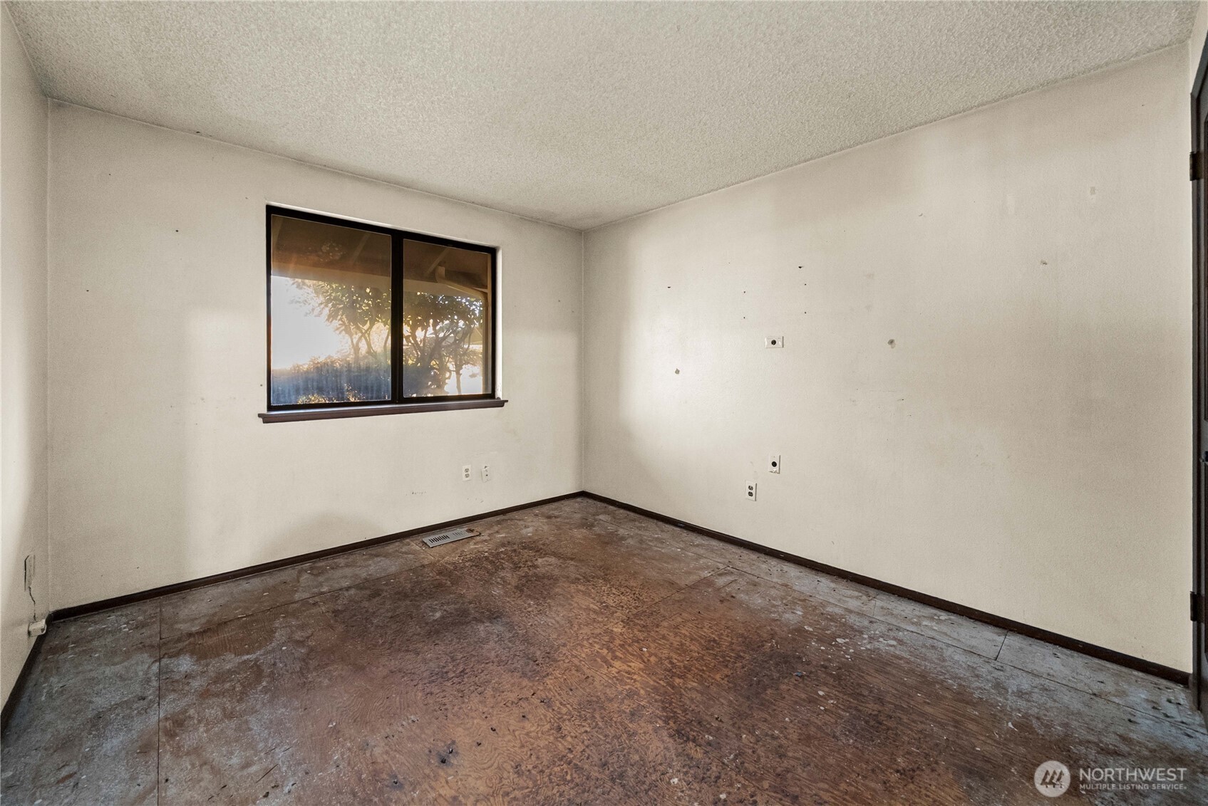 3327 SW 323rd Street , Federal Way, WA 98023-2525