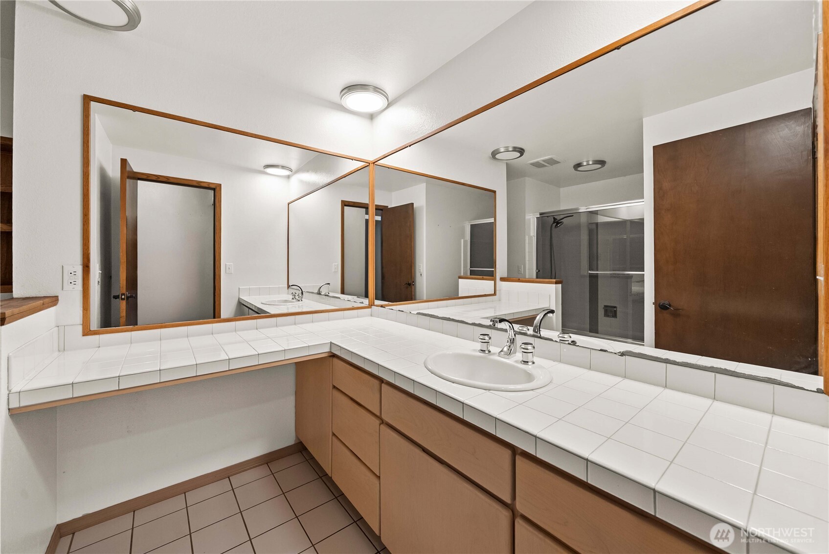 3327 SW 323rd Street , Federal Way, WA 98023-2525