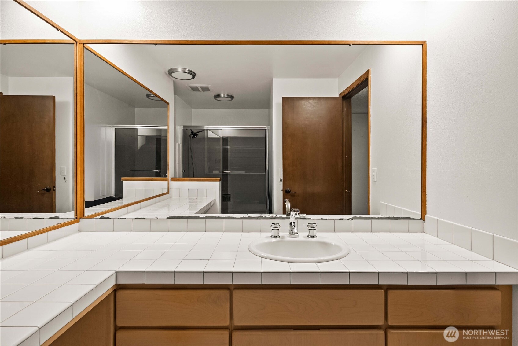 3327 SW 323rd Street , Federal Way, WA 98023-2525