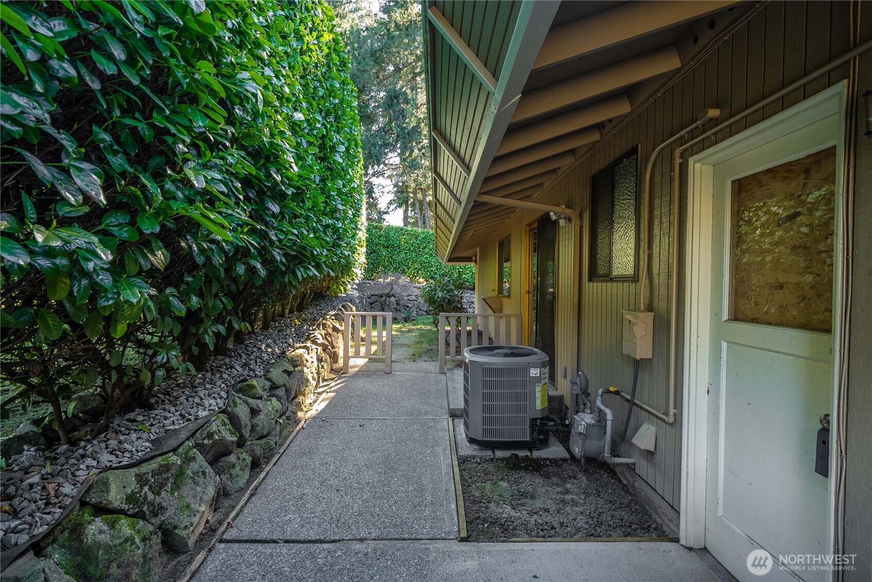 3327 SW 323rd Street , Federal Way, WA 98023-2525