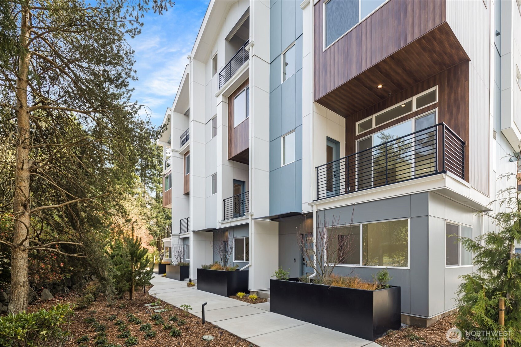 16003 SE 31st Lane , Bellevue, WA 98008