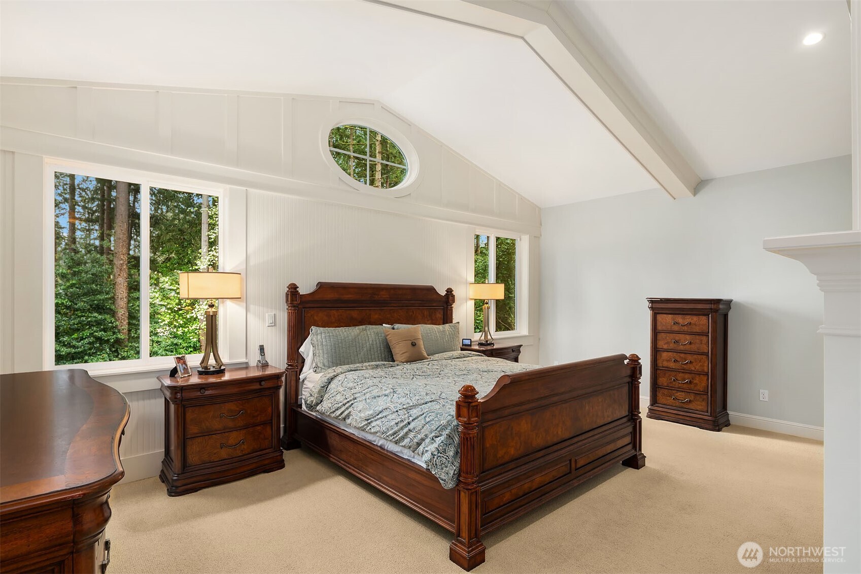 10611 SE 20th Street , Bellevue, WA 98004