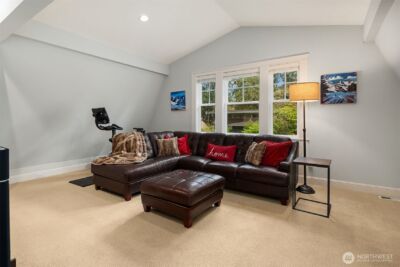 10611 SE 20th Street , Bellevue, WA 98004 - Photo 18