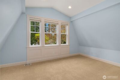 10611 SE 20th Street , Bellevue, WA 98004 - Photo 22