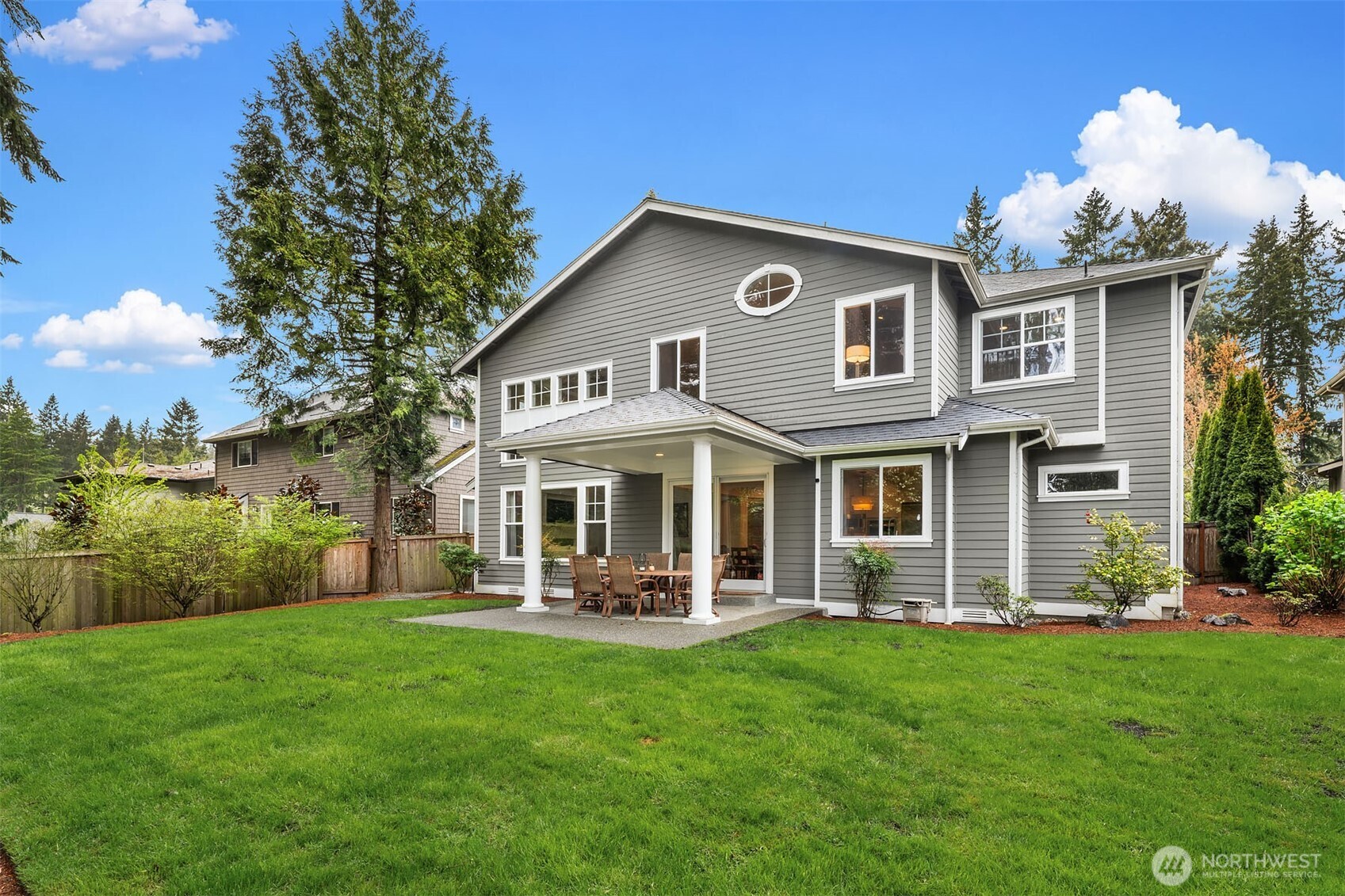 10611 SE 20th Street , Bellevue, WA 98004