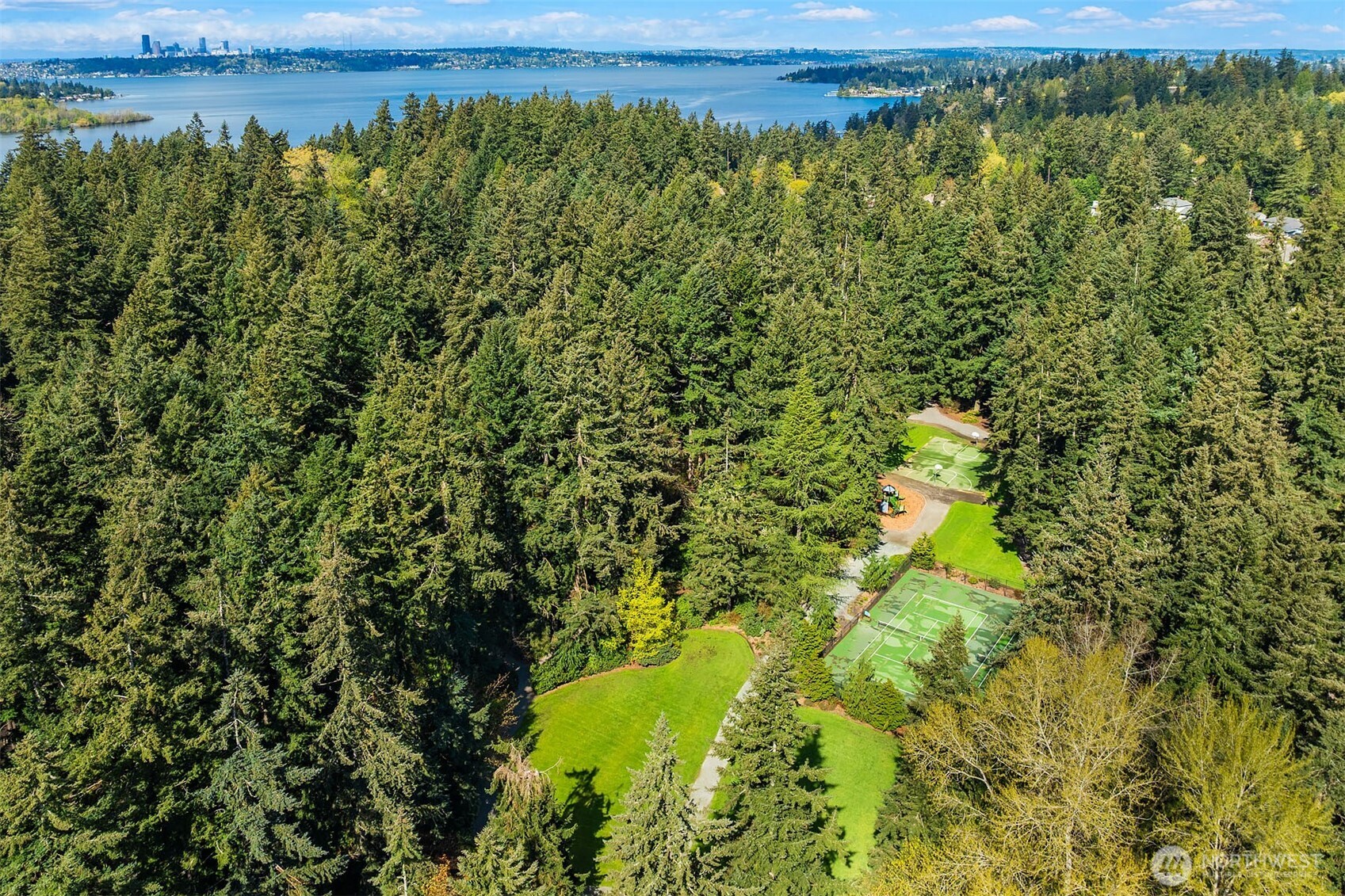 10611 SE 20th Street , Bellevue, WA 98004