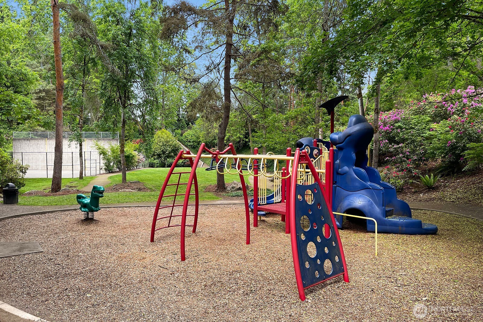 10611 SE 20th Street , Bellevue, WA 98004