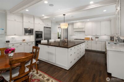 10611 SE 20th Street , Bellevue, WA 98004 - Photo 7