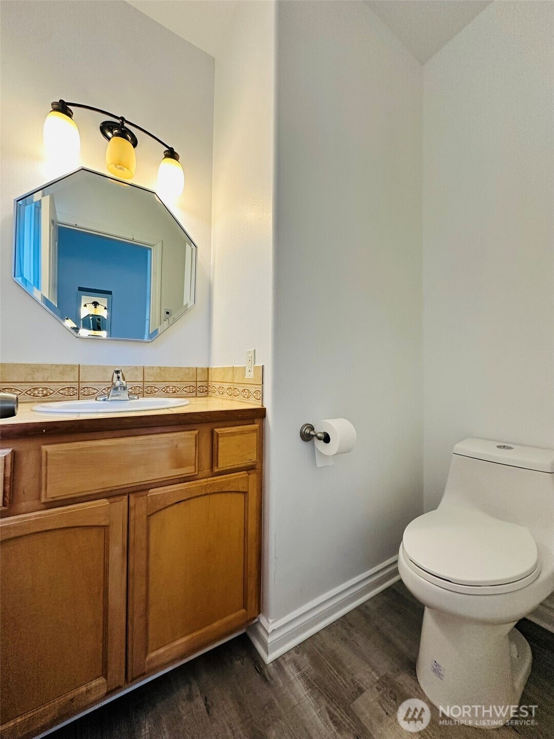 830 Discovery Avenue SE, Ocean Shores, WA 98569