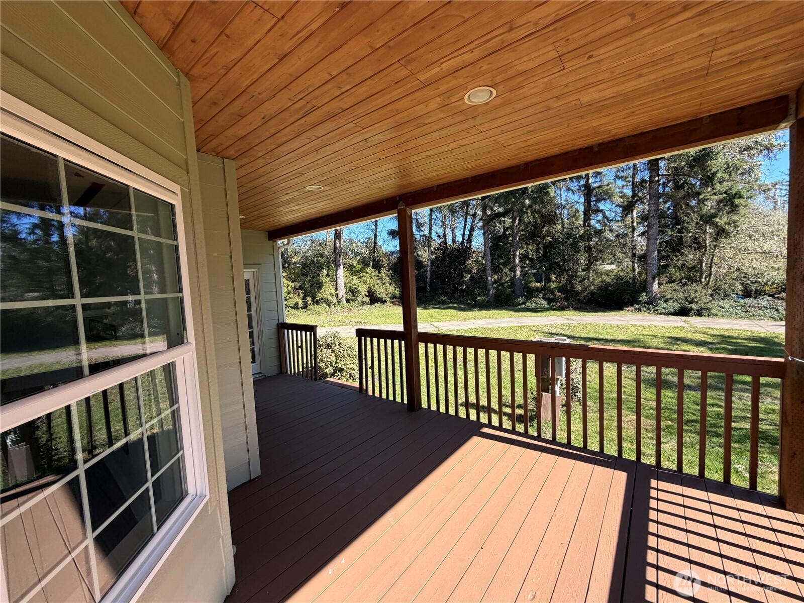 830 Discovery Avenue SE, Ocean Shores, WA 98569