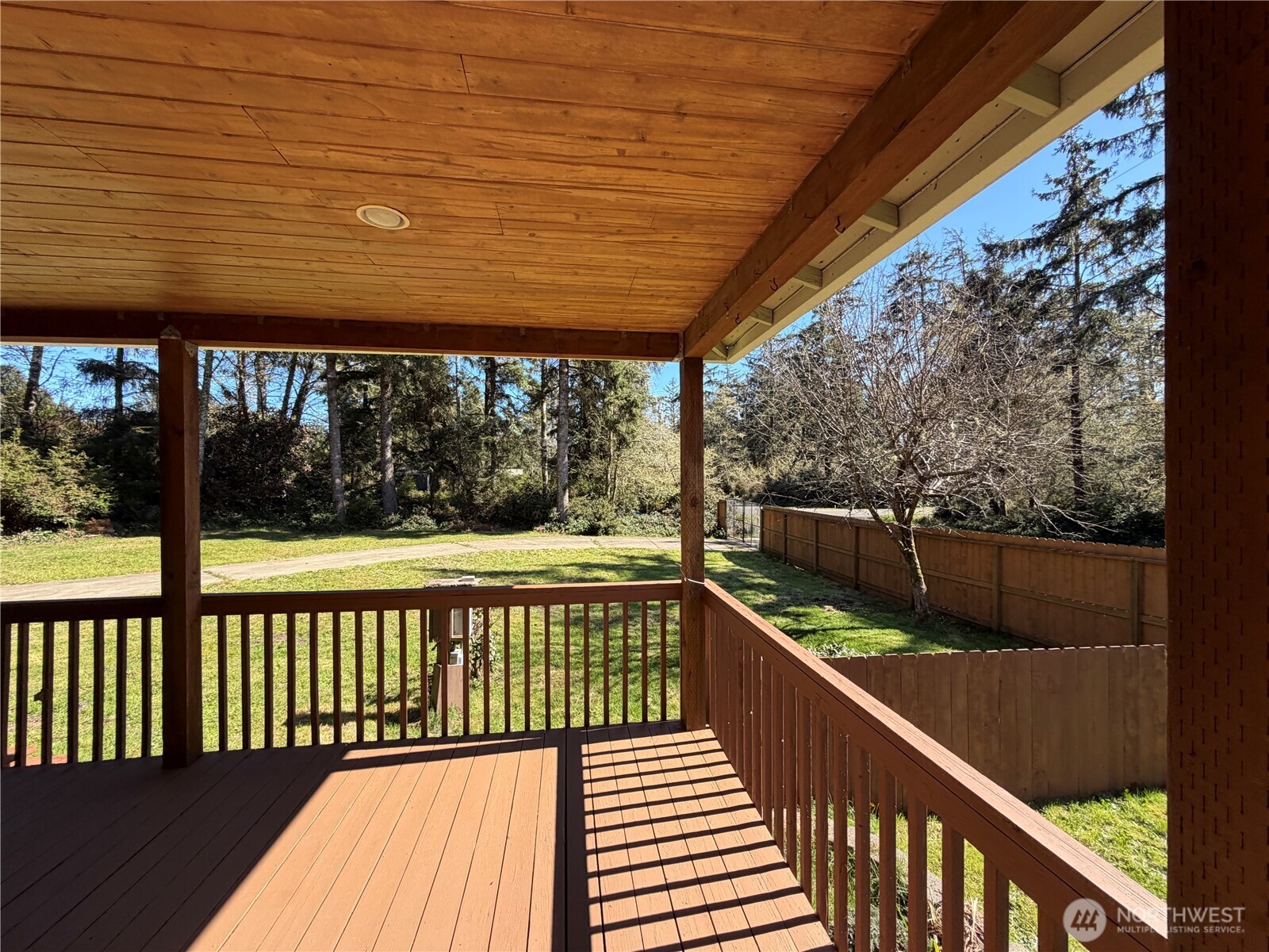 830 Discovery Avenue SE, Ocean Shores, WA 98569