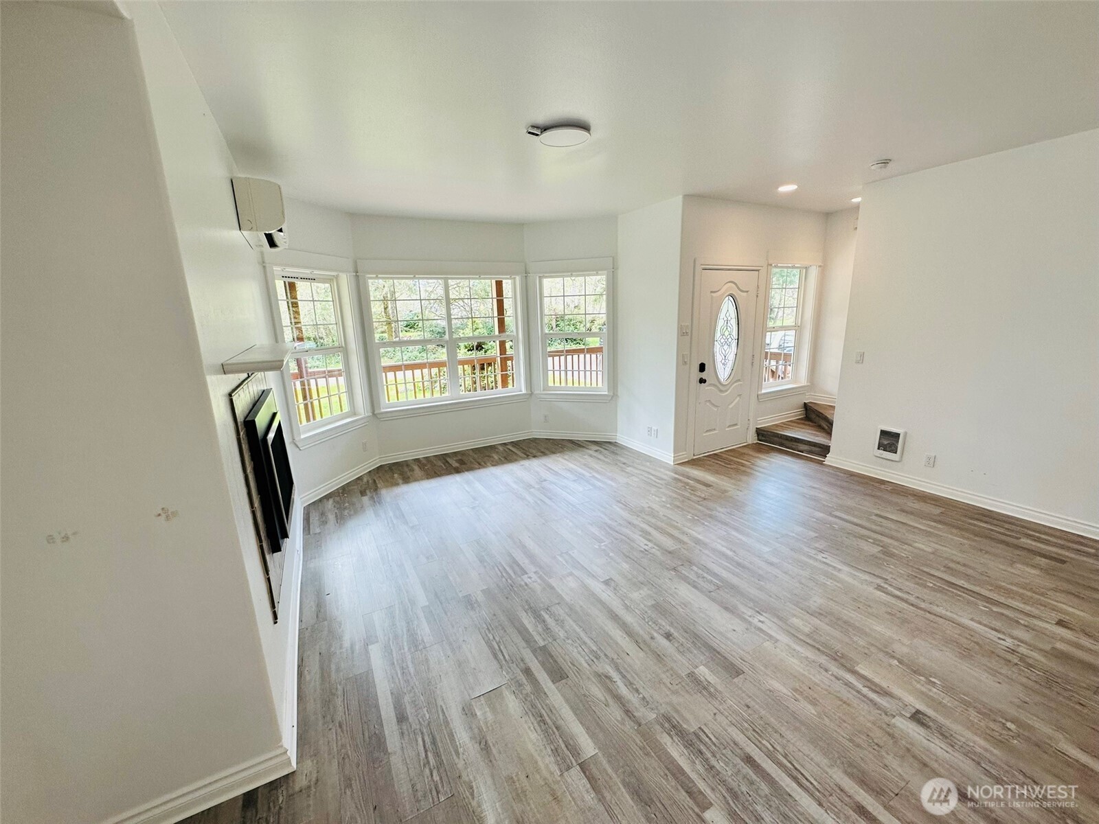 830 Discovery Avenue SE, Ocean Shores, WA 98569