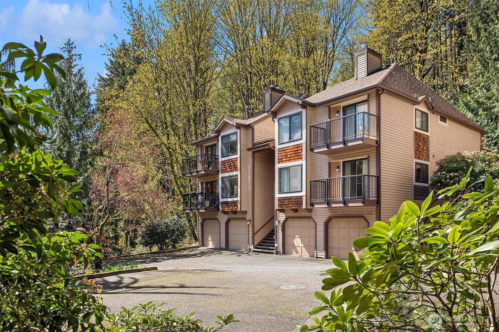 17427 NE 88th Place , Redmond, WA 98052