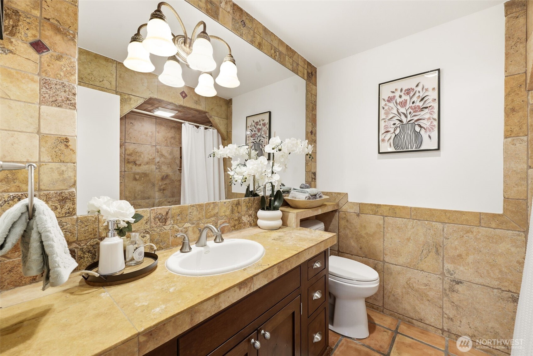 515 S Lake Street #204, Kirkland, WA 98033