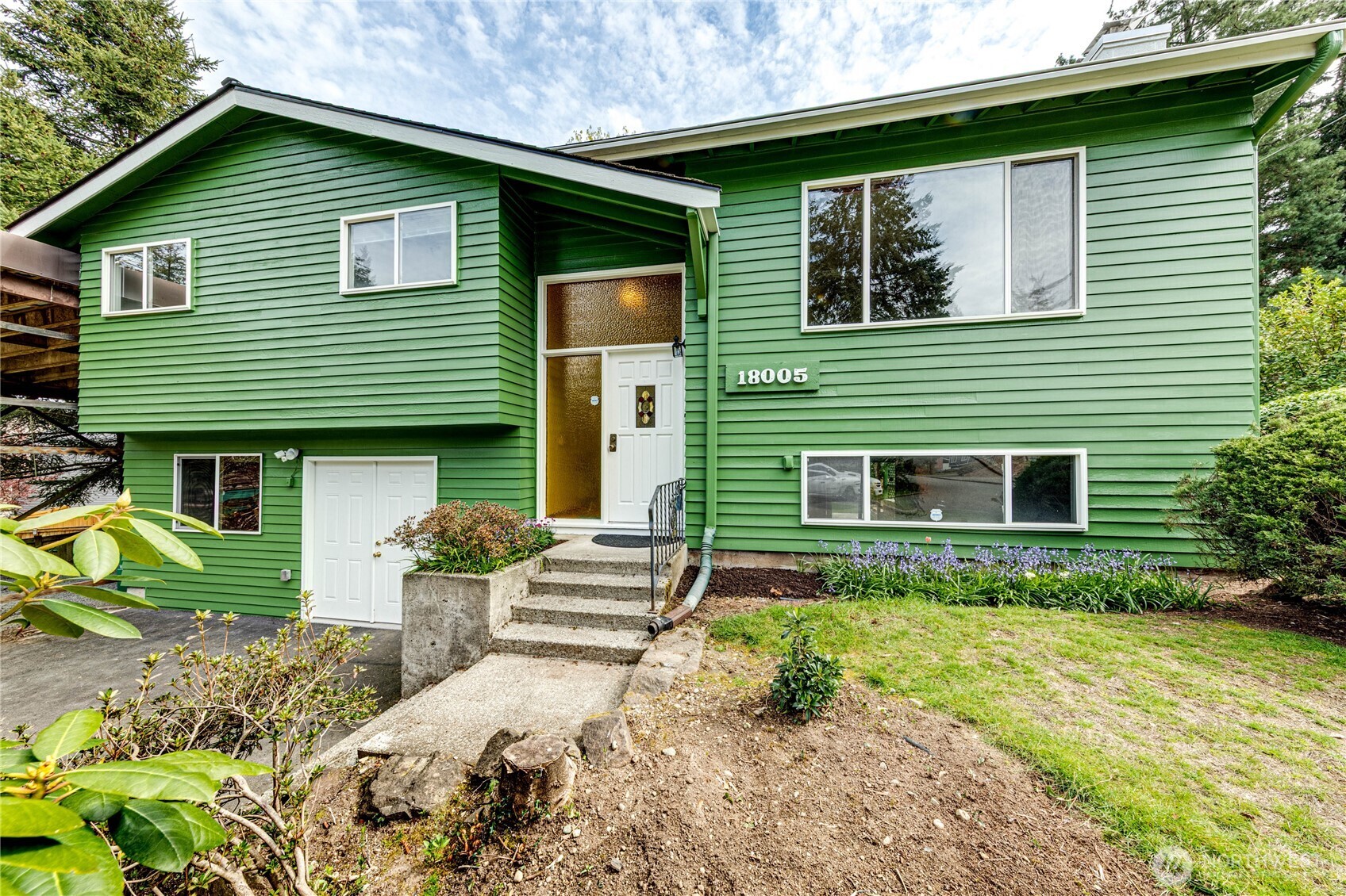 18005 33rd Place W, Lynnwood, WA 98037-7718