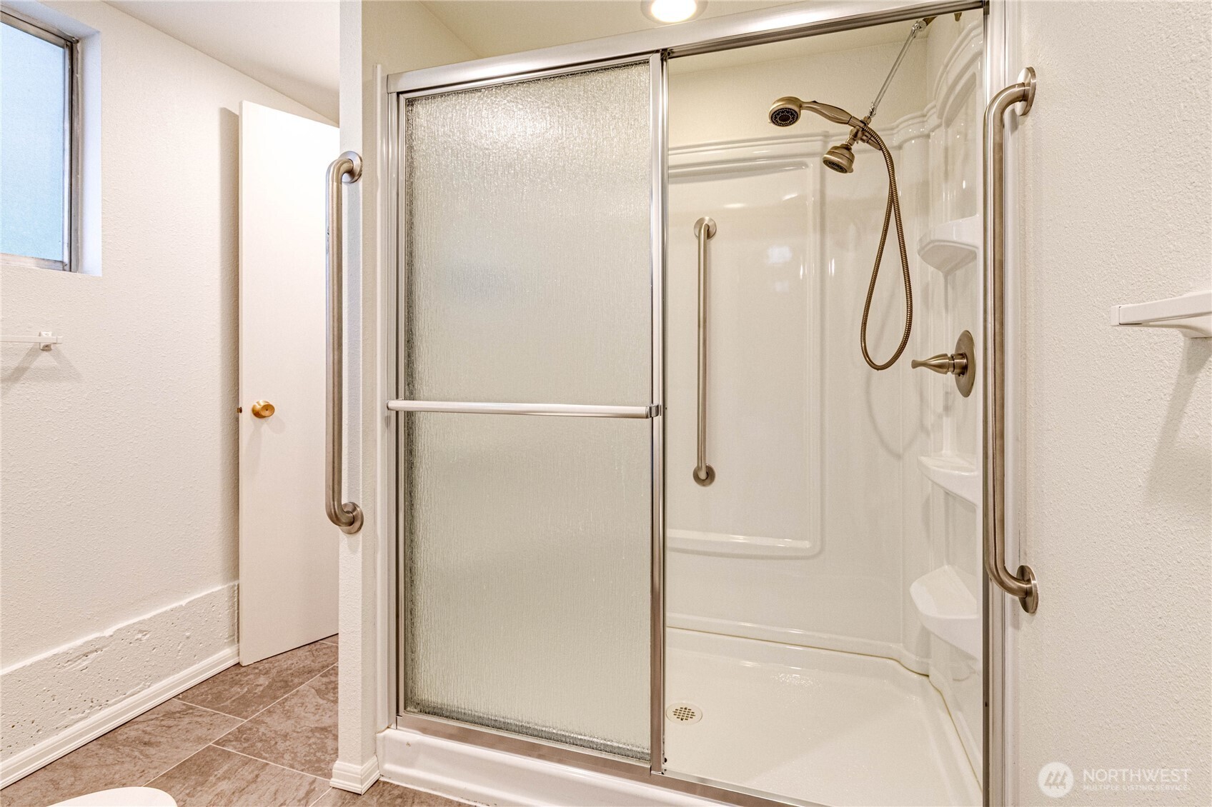 18005 33rd Place W, Lynnwood, WA 98037-7718