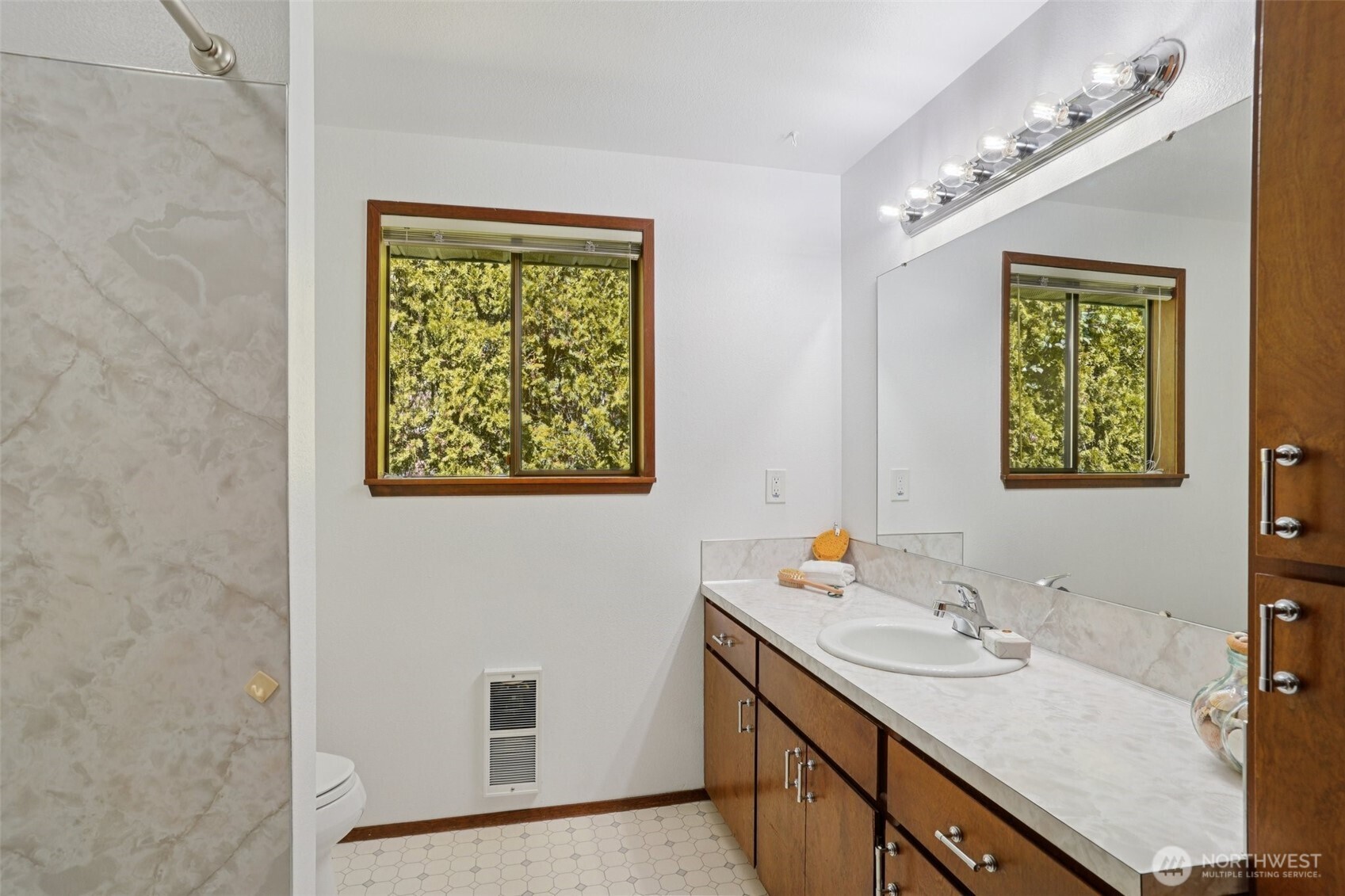 10102 Patterson Street S, Tacoma, WA 98444-6561